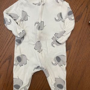 Old Navy Elephant Footie Pajamas 0-3m